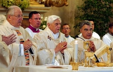 Poland welcomes Pope Benedict XVI (Czestochowa, 2006)